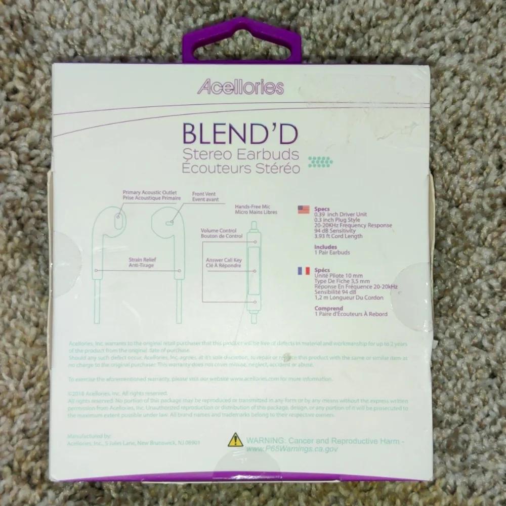 Acellories blend'd earbuds, wires